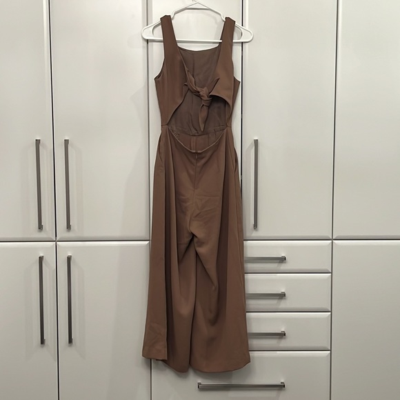 ✨ARITZIA✨ Wilfred Ecoulement Jumpsuit in Nutmeg - US2 - Picture 5 of 8